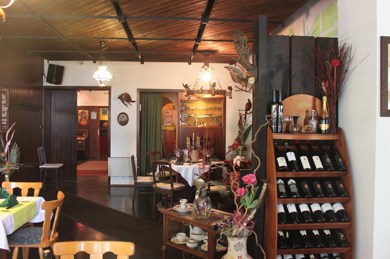 Pension Und Restaurant Die Burg Ehrenfriedersdorf Ngoại thất bức ảnh