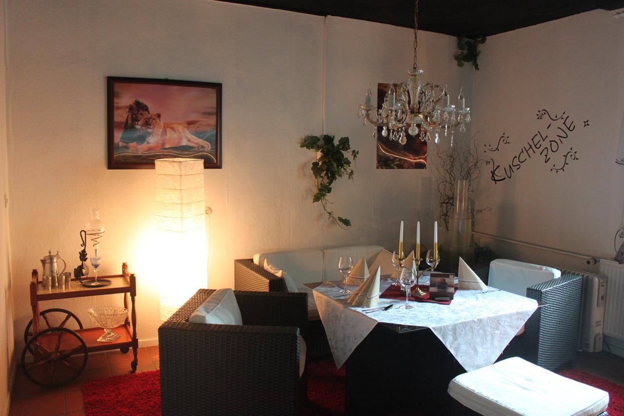 Pension Und Restaurant Die Burg Ehrenfriedersdorf Ngoại thất bức ảnh
