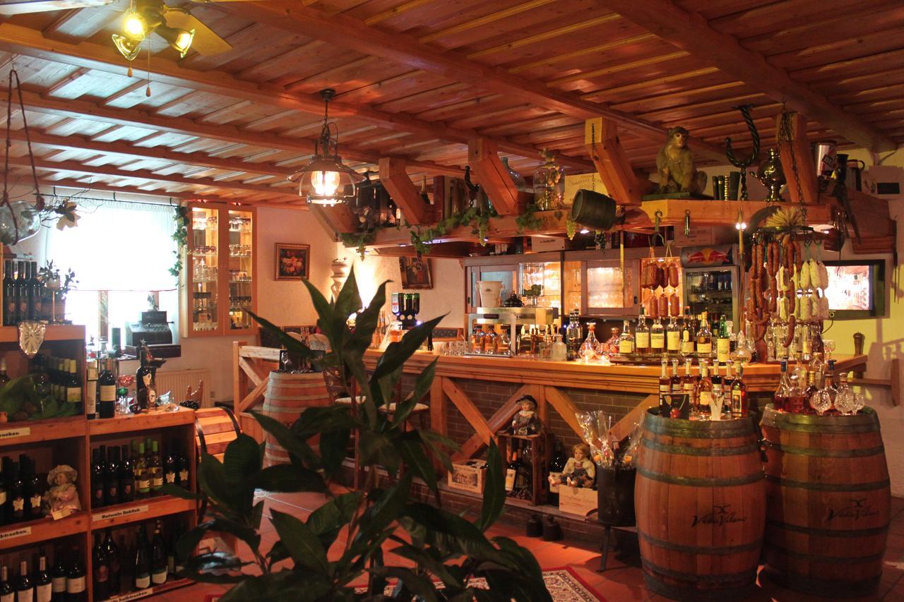 Pension Und Restaurant Die Burg Ehrenfriedersdorf Ngoại thất bức ảnh