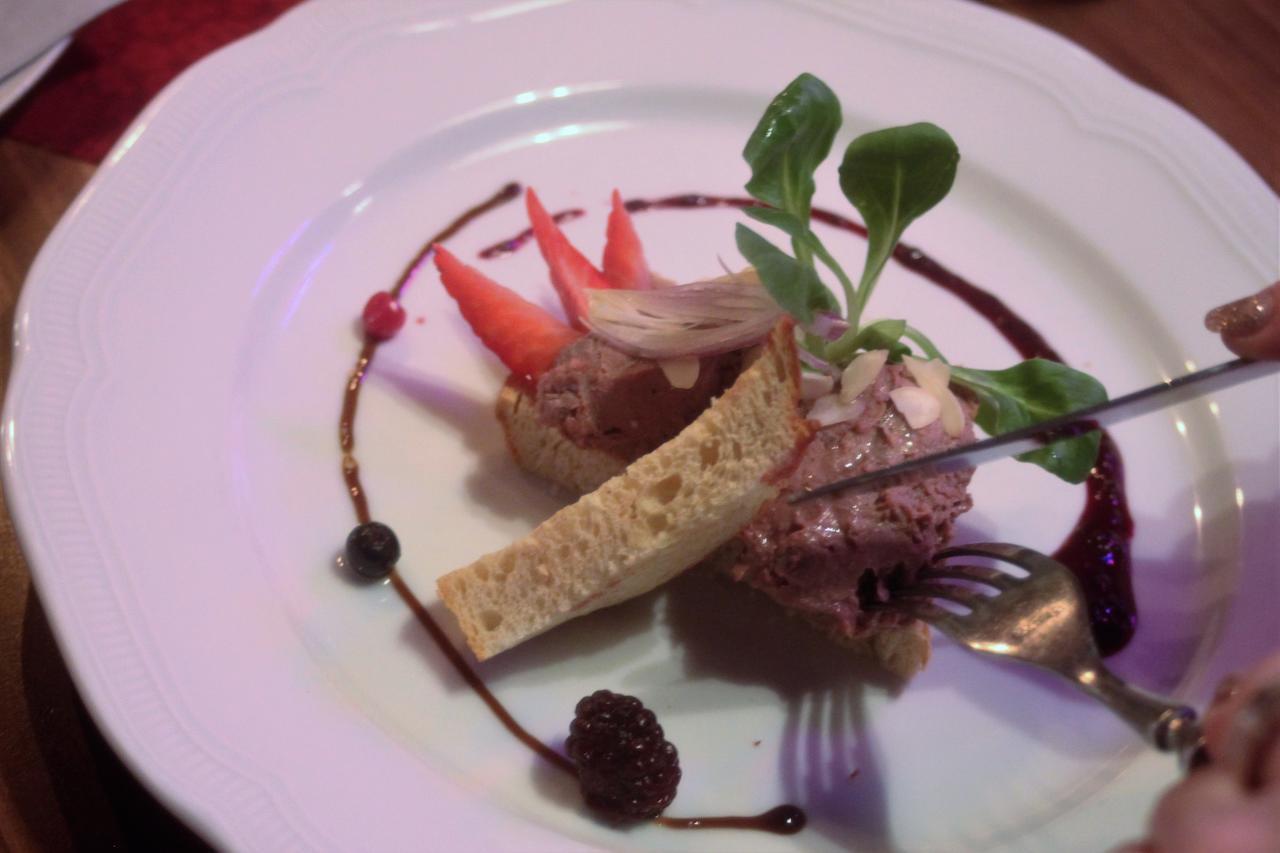 Pension Und Restaurant Die Burg Ehrenfriedersdorf Ngoại thất bức ảnh