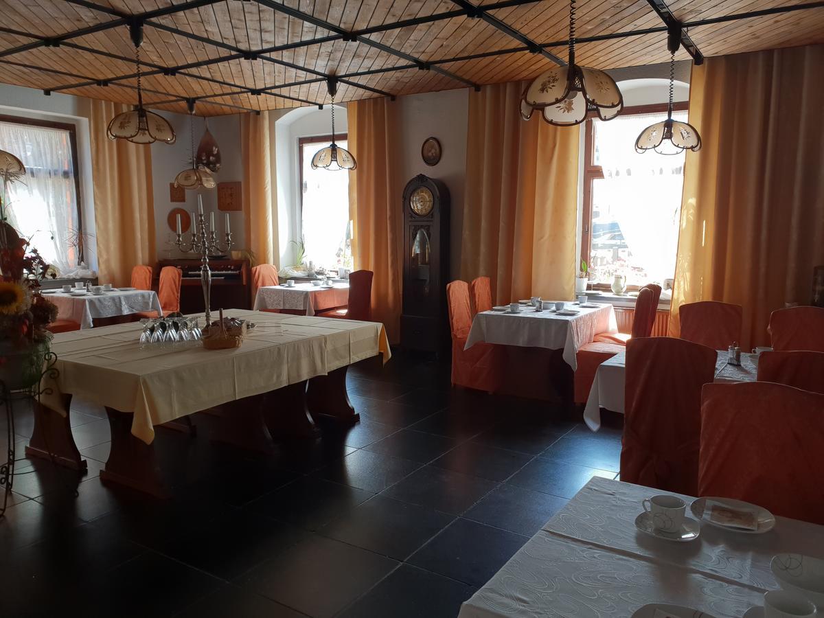 Pension Und Restaurant Die Burg Ehrenfriedersdorf Ngoại thất bức ảnh